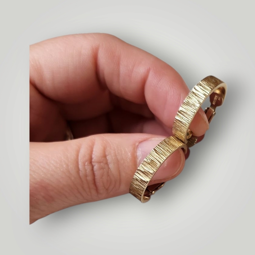 Trifari faux Gold Hoop clip on Earrings - Picture 7 of 13